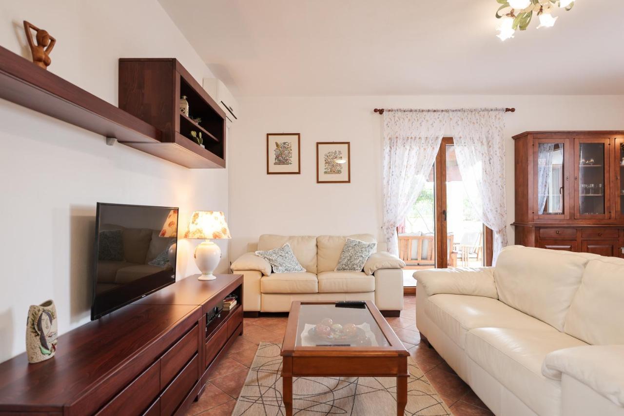 Villa Ena With Pool & Jacuzzi Donji Kasic Extérieur photo